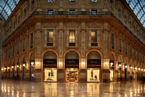 prada milano galleria donna milan, metropolitan city of milan, italy|prada store reviews.